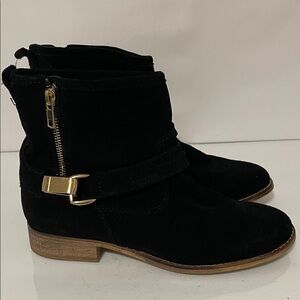 Steve Madden Black Ankle Boots with Gold Zipper